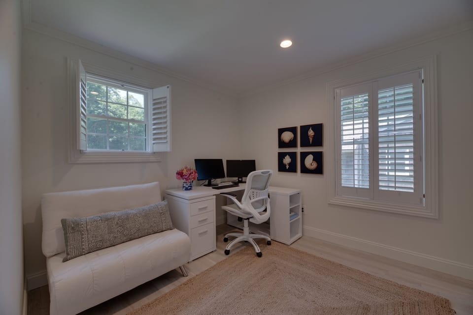 Ground floor - office