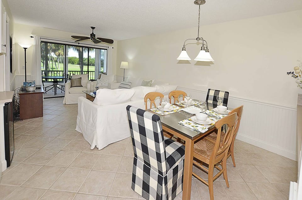 Dining / Living / Balcony