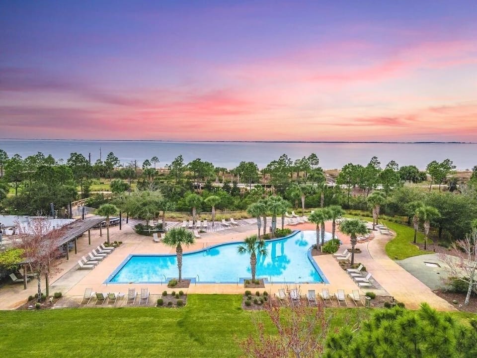 Resort pool!