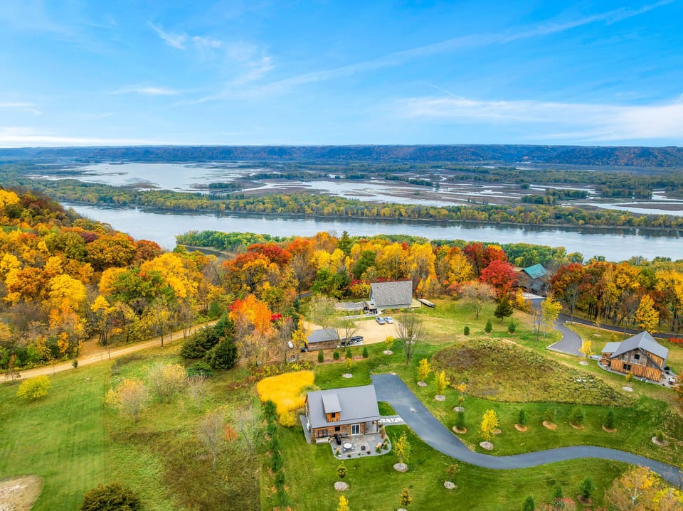 RiverscapeVacationRentals Fall2023 089