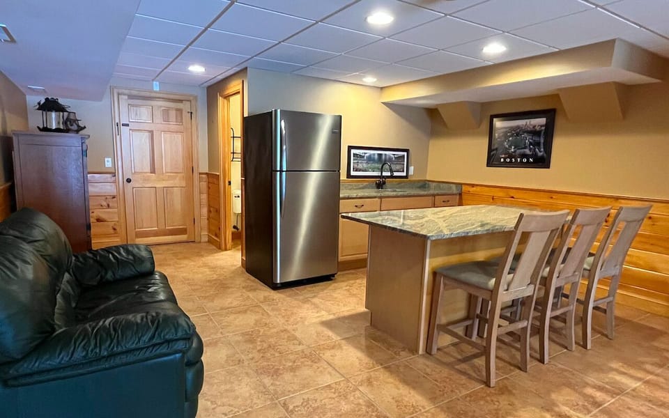 Half Kitchen Left side