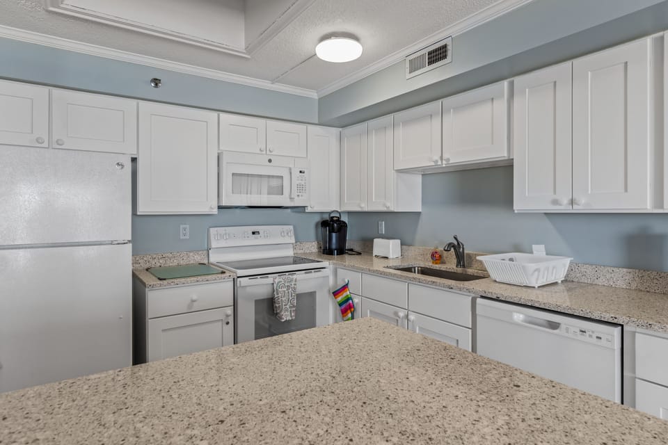 Kitchen (2)
