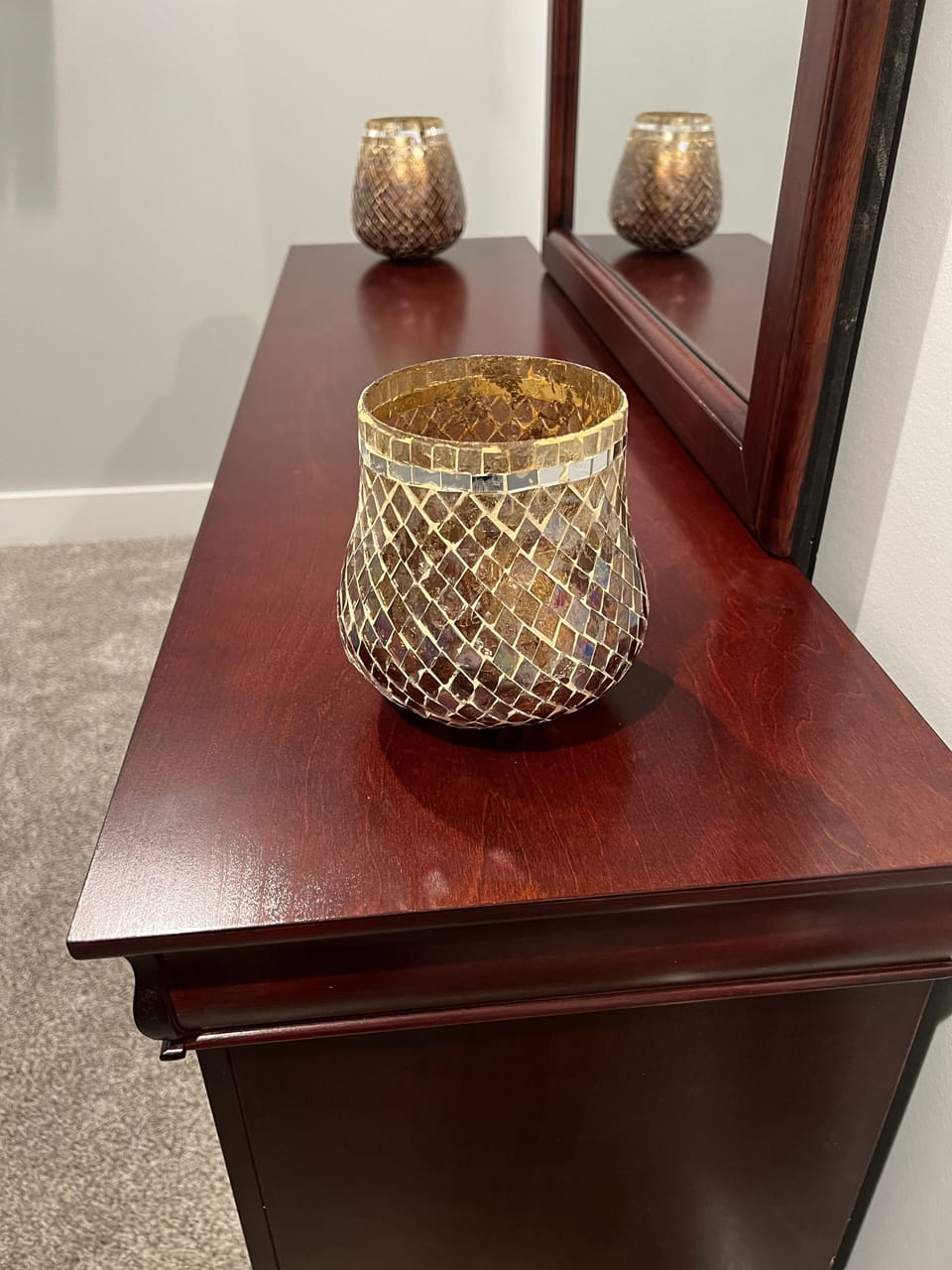 Large walk in closet in upstairs bedroom. (Has room for another small 
Bed) 