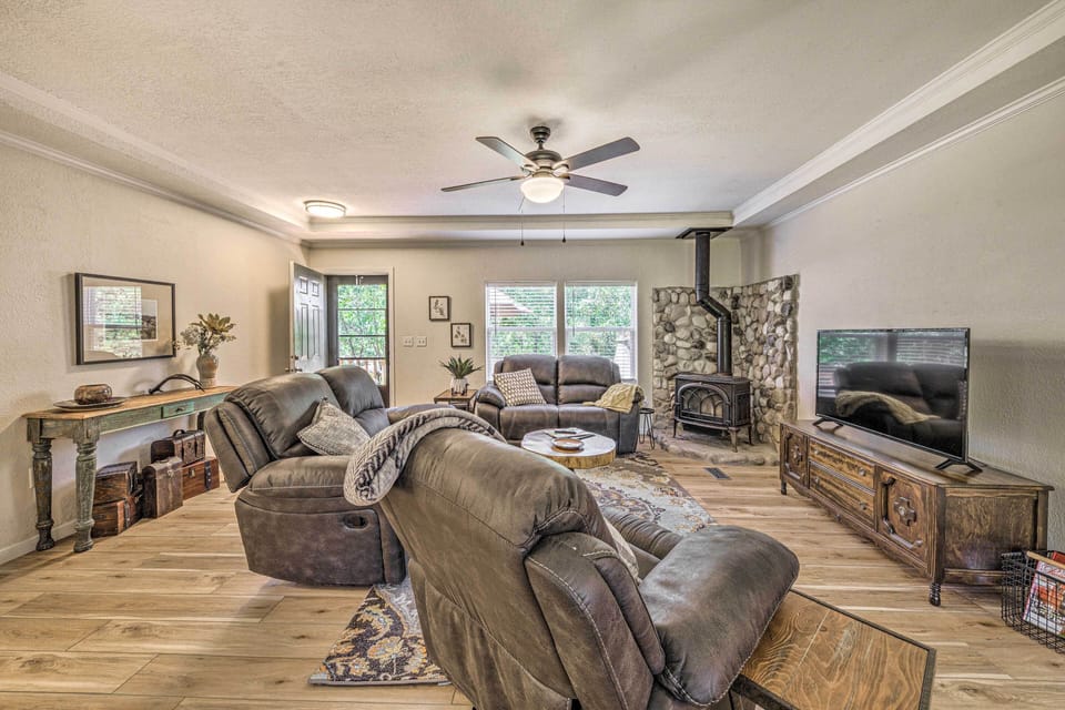 Alto Vacation Rental | 3BR | 2BA | Stairs Required | 1,435 Sq Ft