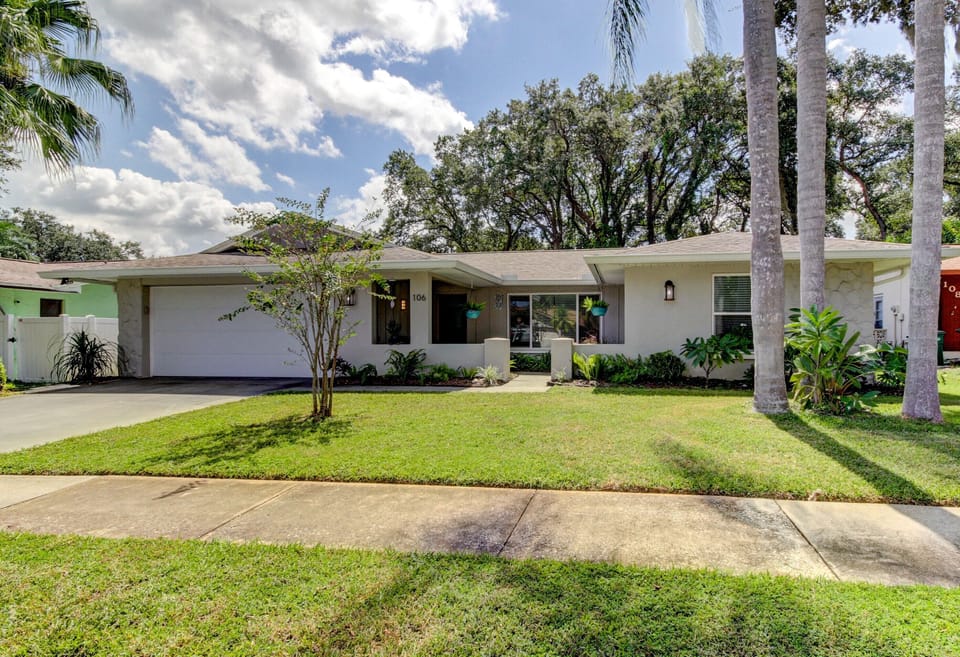 Welcome to 106 Nestlebranch Dr. Safety Harbor, FL. 34695! 