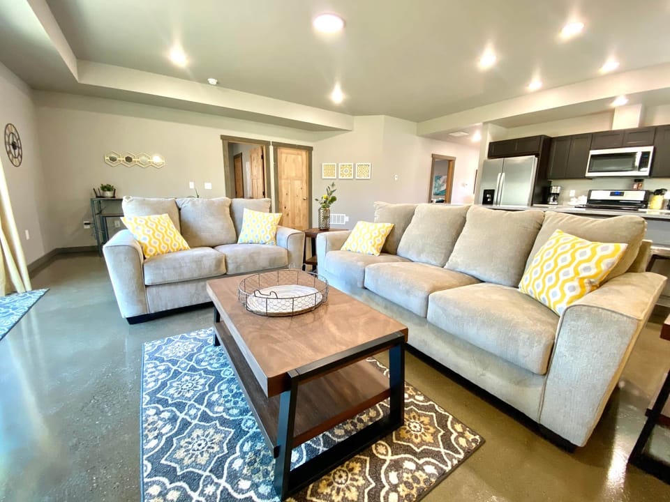 Living Area (2)
