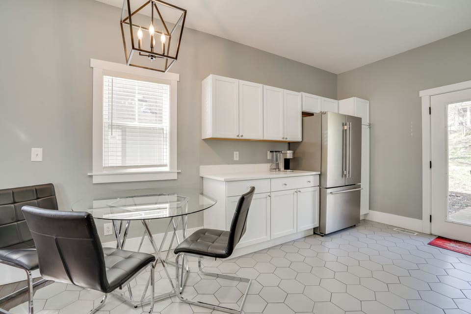Dining Area | Main Level | Kitchen | Stove/Oven