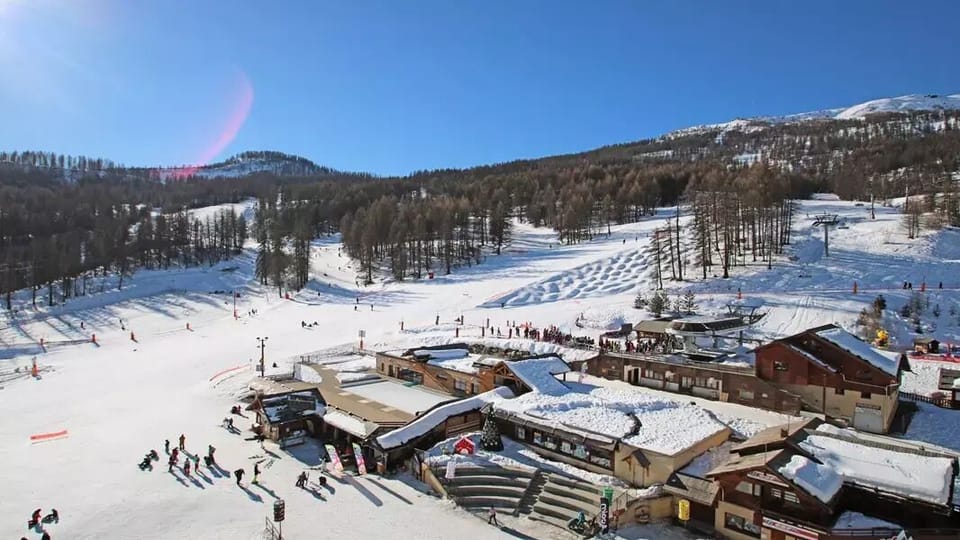 Snow and ski sports