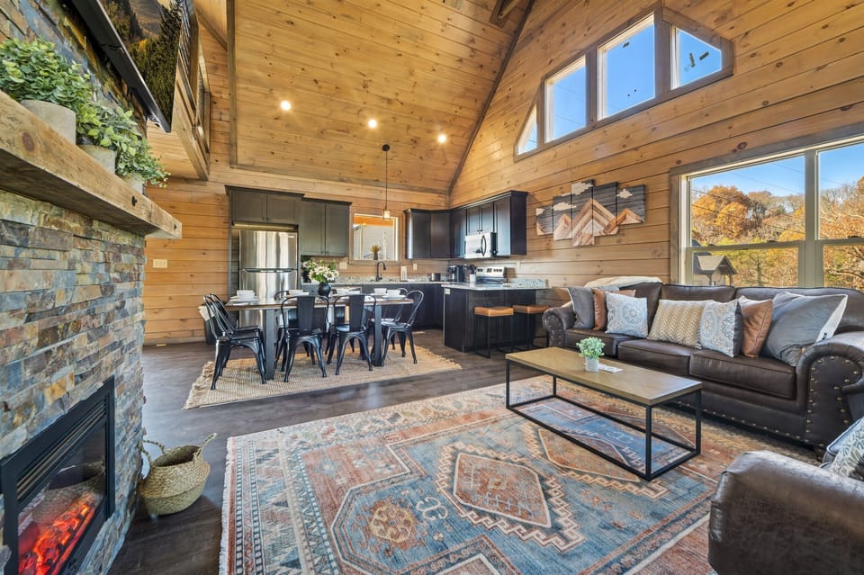 In this open space, you can entertain or simply relax and get comfortable.