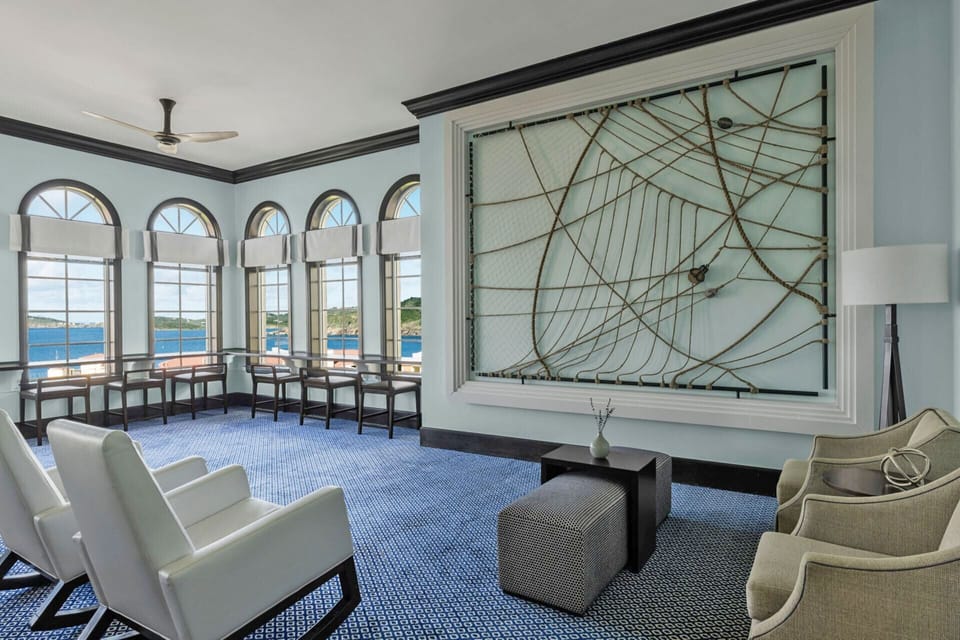 A place for guests to relax and chat indoors.