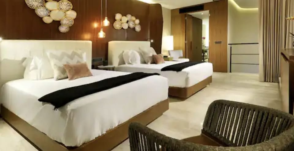 Premium loft bedroom and full Bathroom upstairs
