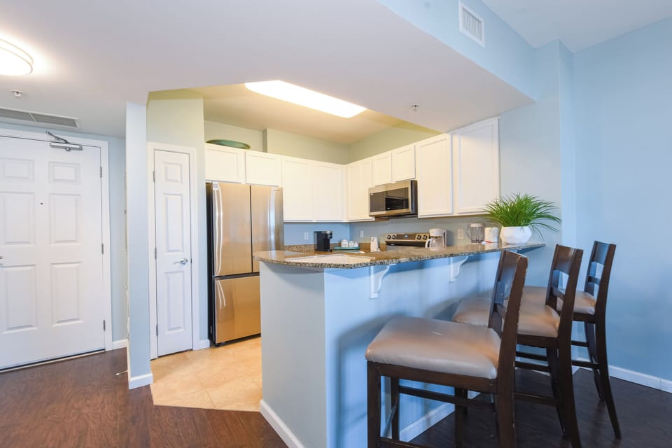 The Palms of Destin 1712 - Kitchen & Breakfast Bar