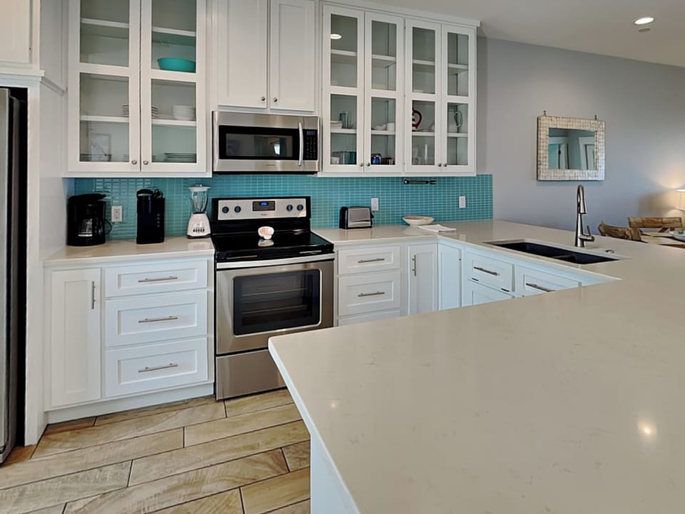 Full Size Kitchen