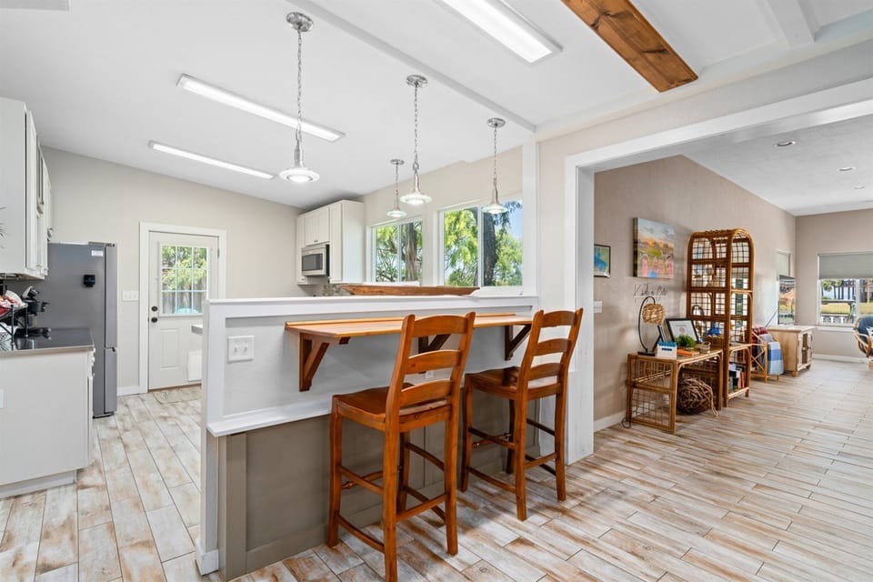 Breakfast Bar