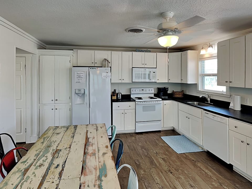 Full Kitchen - Second Floor