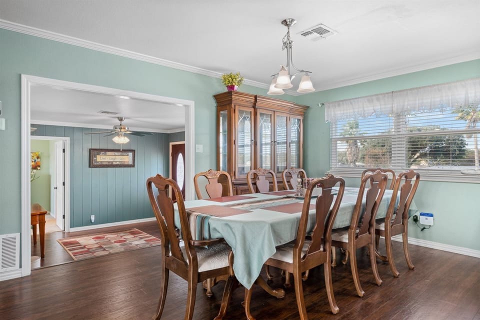 Formal Dining Space - Seating For 8 - First Floor