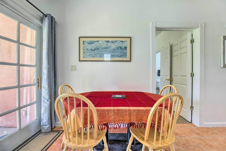 Dining Area | Dishware & Flatware