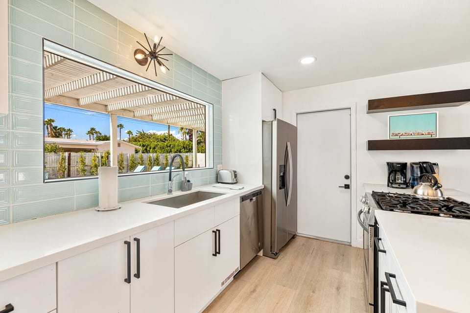 Brand new appliances and large kitchen, perfect for entertaining