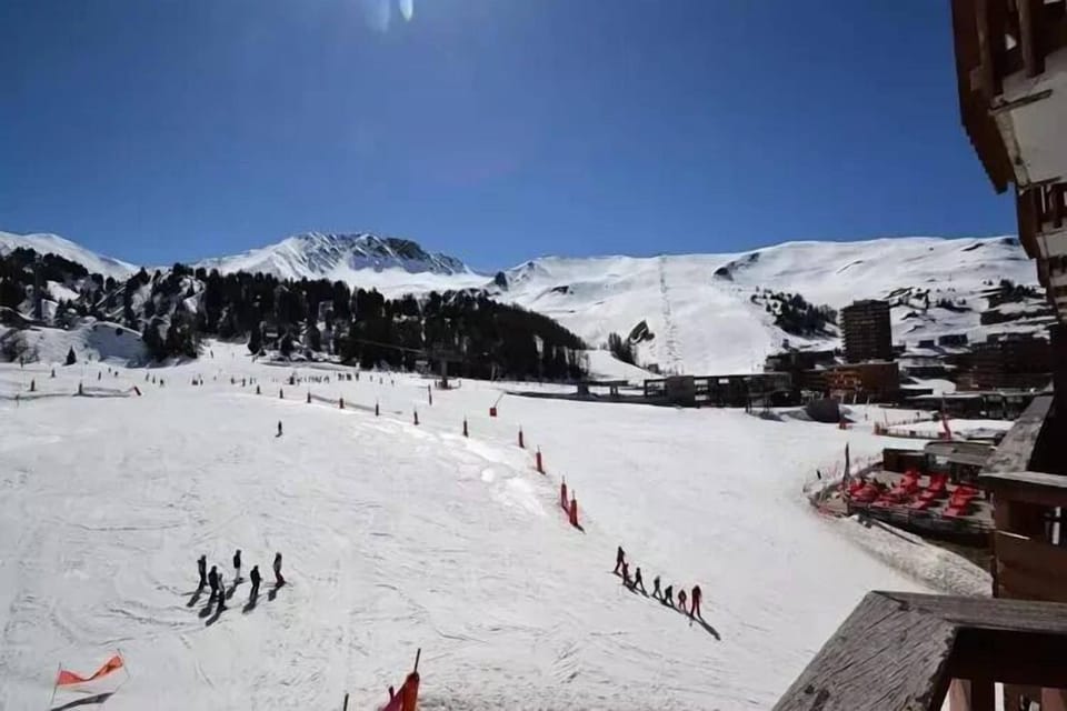 Snow and ski sports
