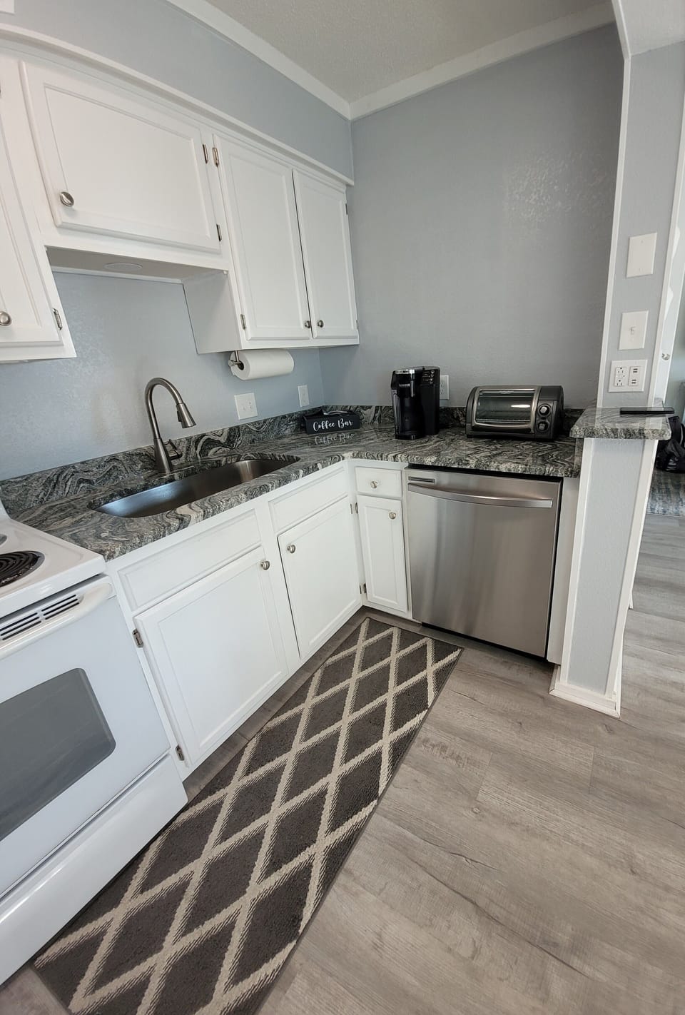 Fully equipped kitchen with all your cooking needs 