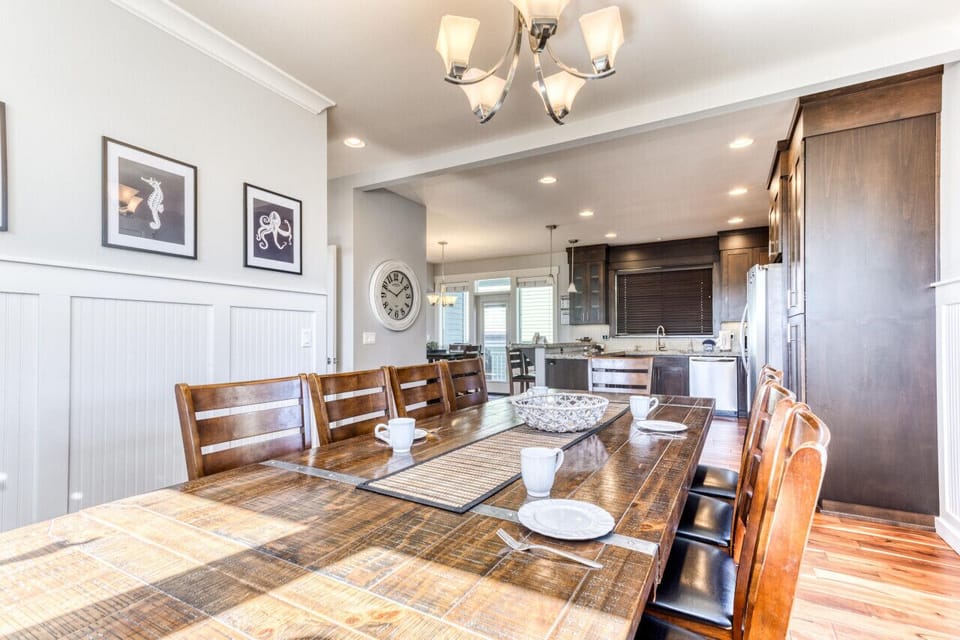 Dining Table, seats 10