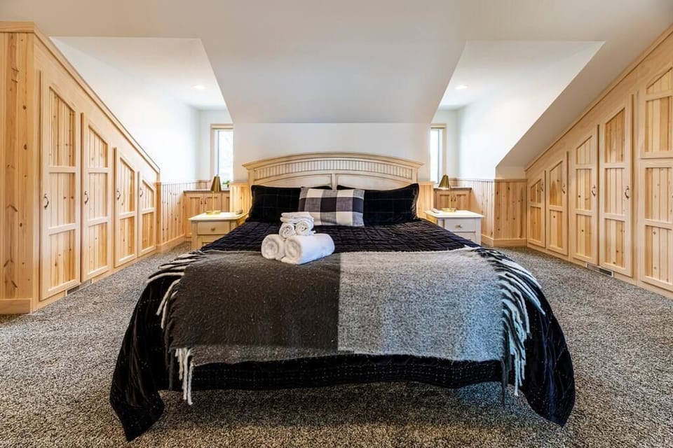 King bedroom above garage. Bedroom #2