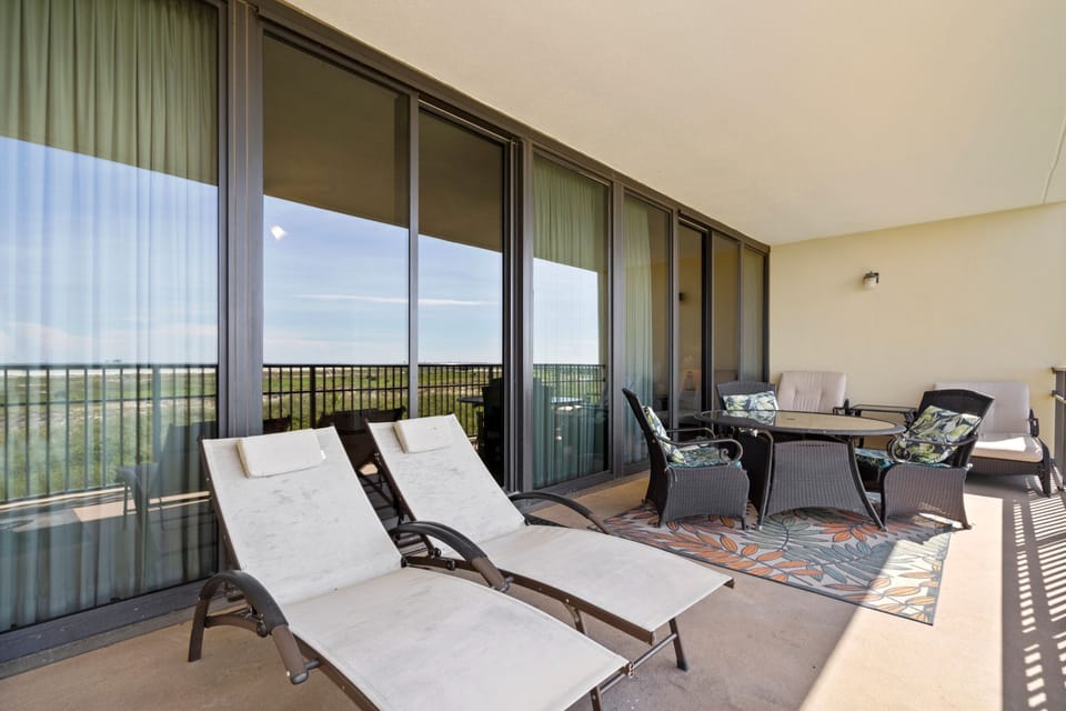 Gulf Front View Patio 