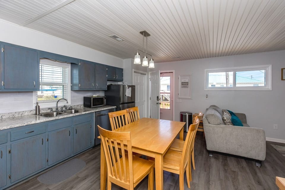 Kitchen II