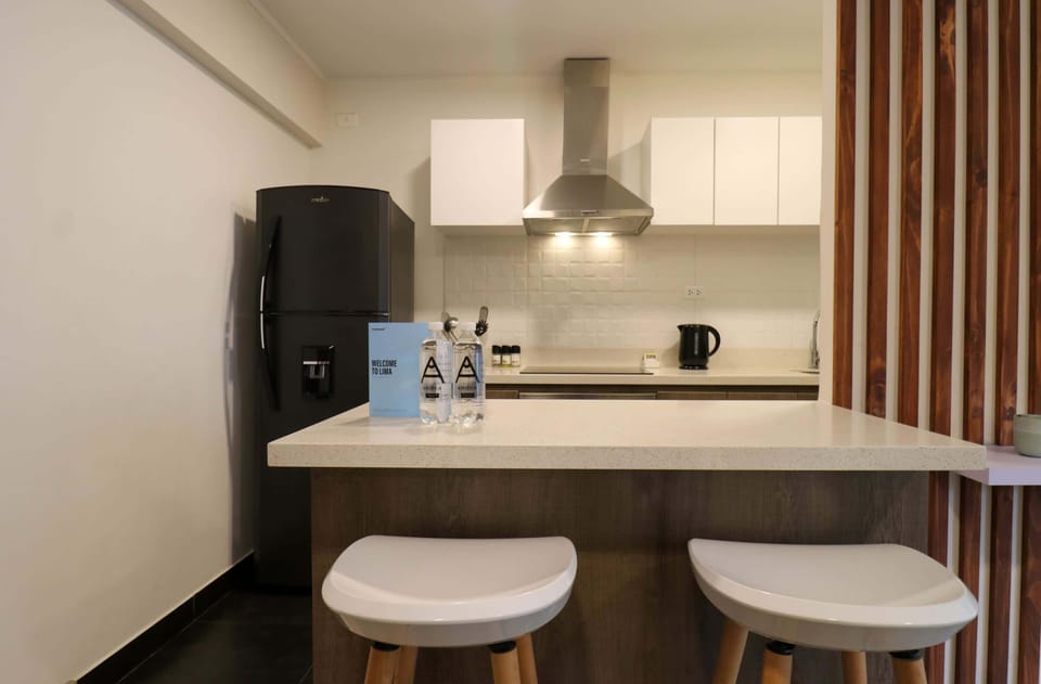 Kitchen bar