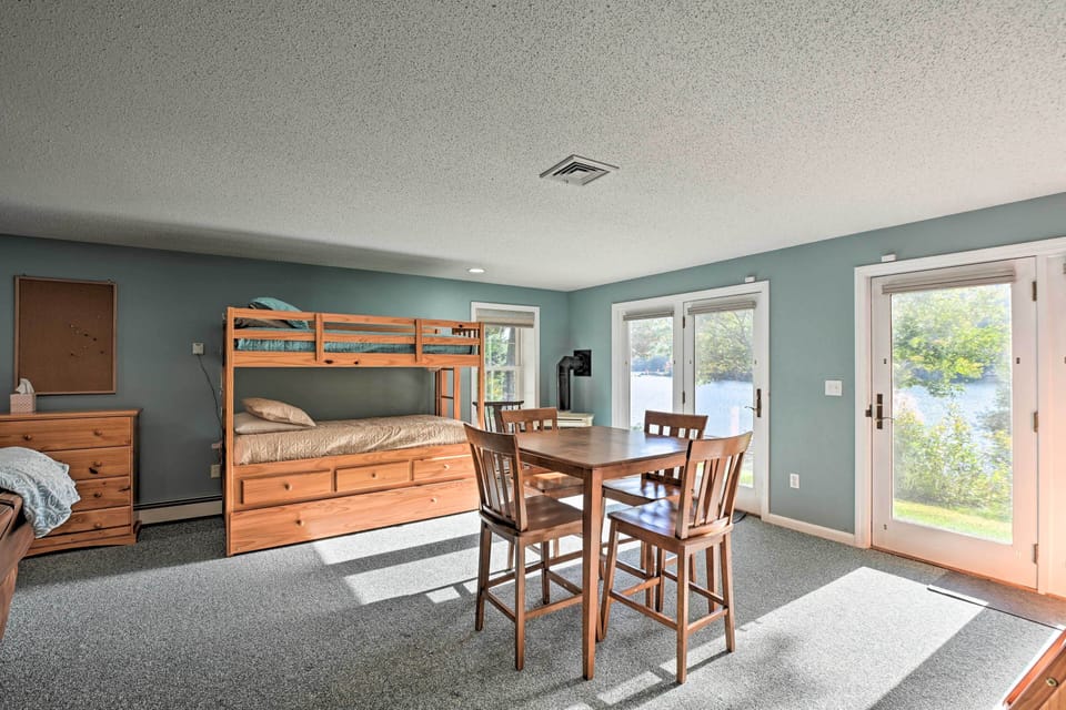 Family Room | 2 Twin Bunk Beds w/ 1 Twin Trundle Each | Twin/Full Bunk Bed