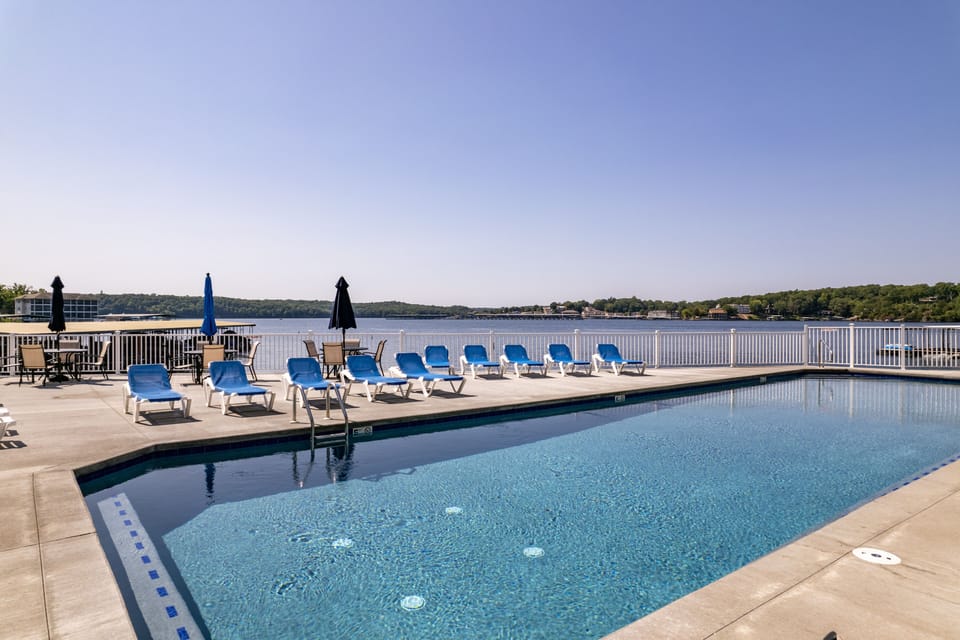 Complex pool