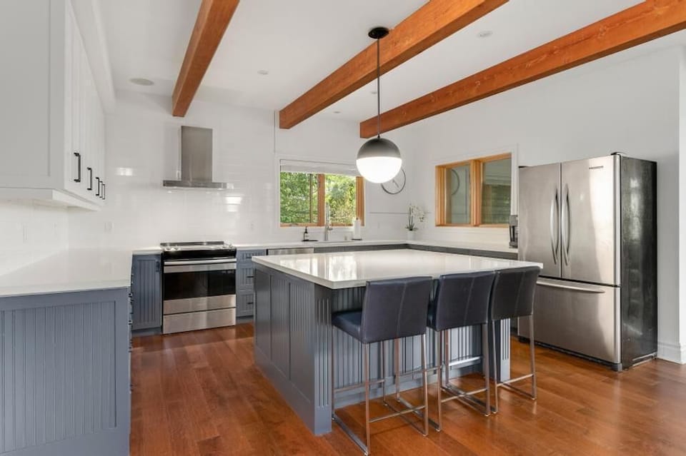 Modern Chef's Kitchen with everything you need to make your meals memorable. 