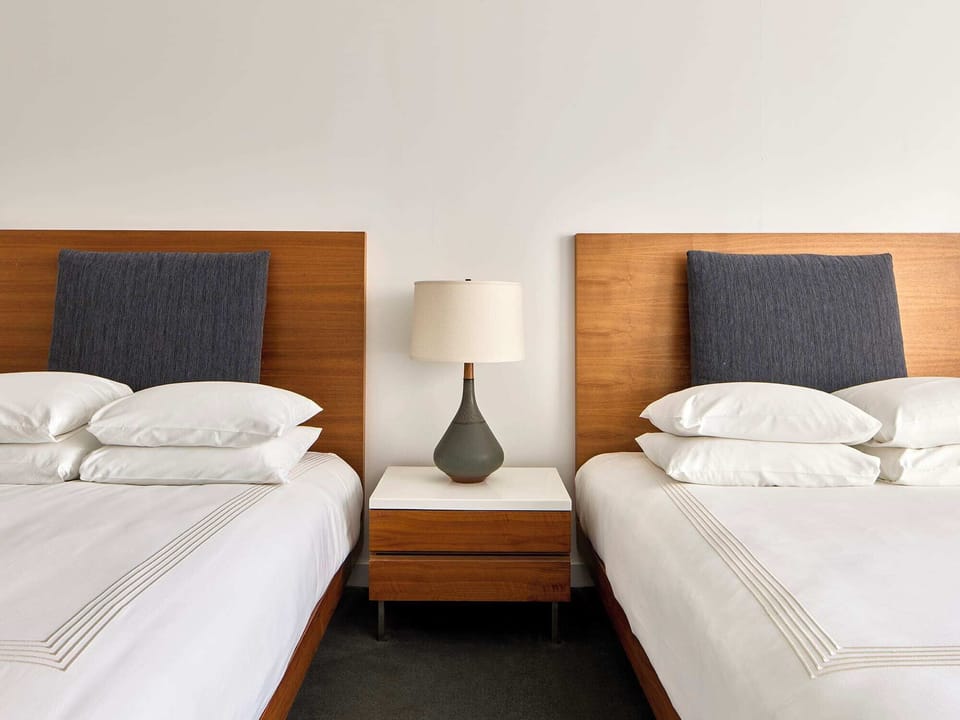 Unit with 2 Double beds