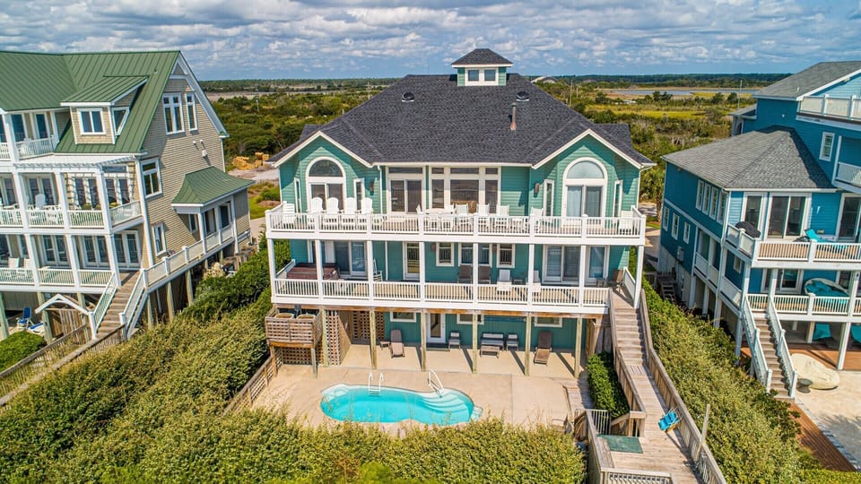 Welcome to La Grande Dame