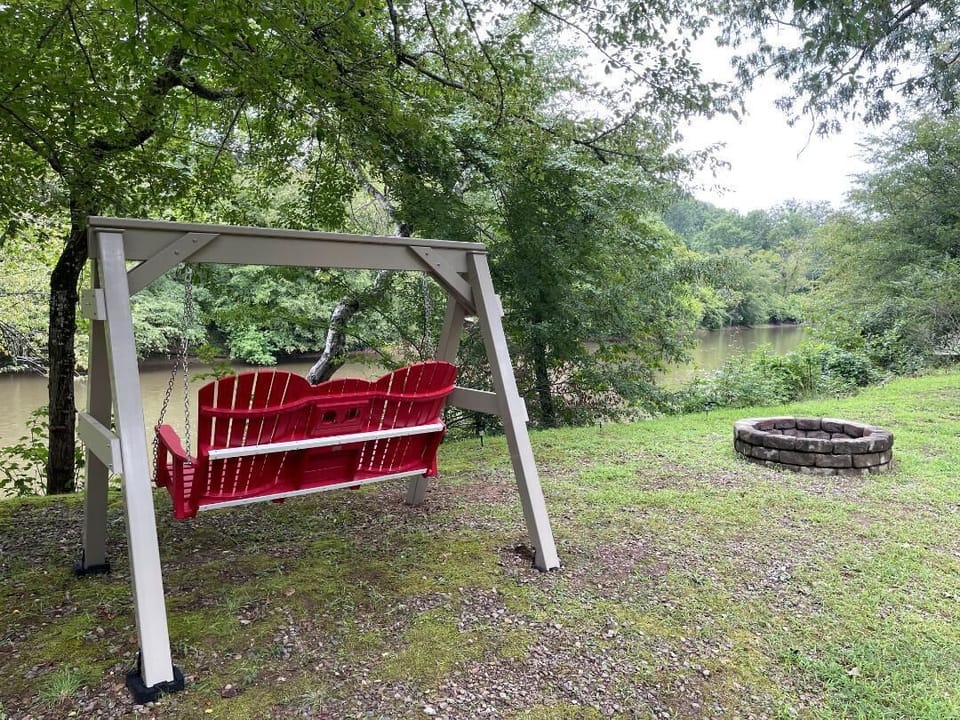 Beautiful Swing overlooking the River.