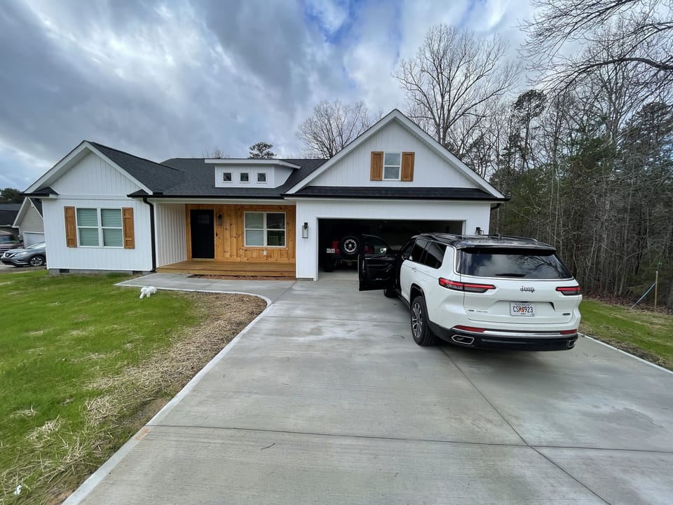 View of the front of the house (Vehicles and dog not included!)