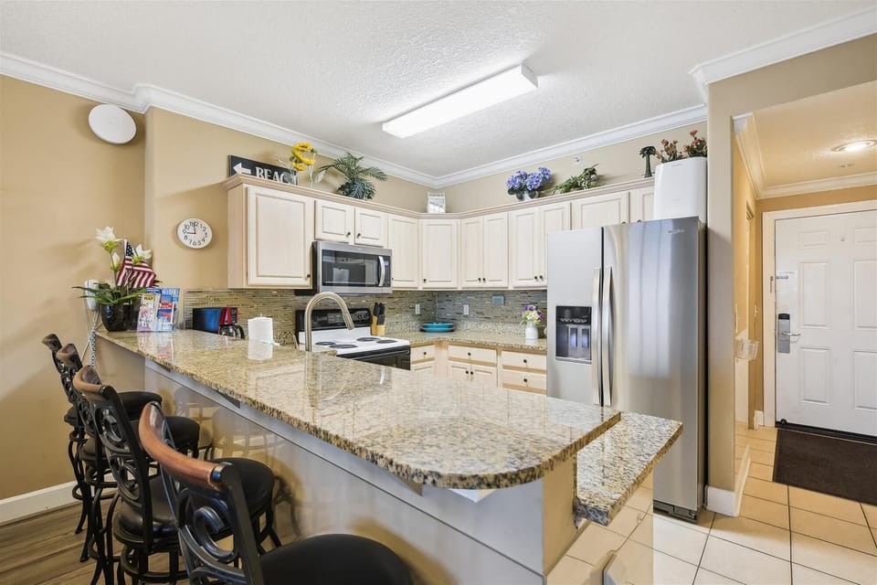 Full Size Kitchen with Bar Seating