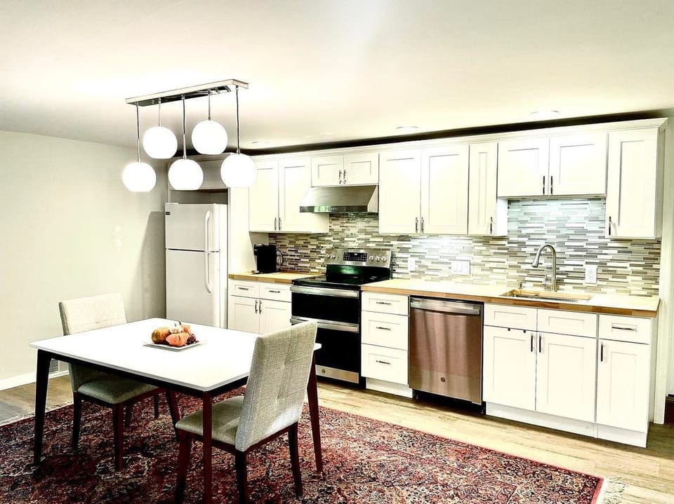 Kitchen/Dining