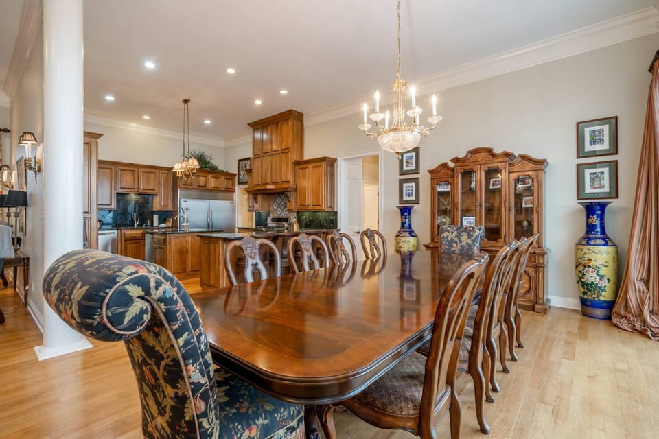 Kitchen and Dining Room | Stainless Steel Applicances | Kitchen Essentials