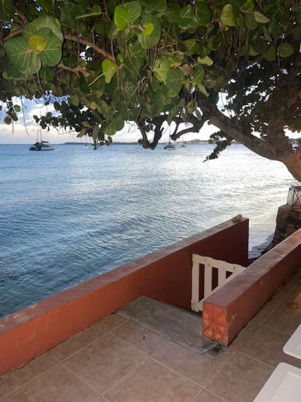 access to the beach from the terrace