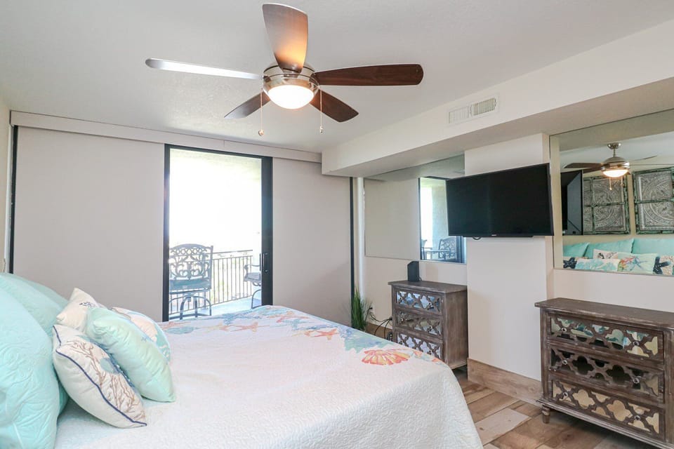 St. Augustine Beach Rentals Master Bedroom