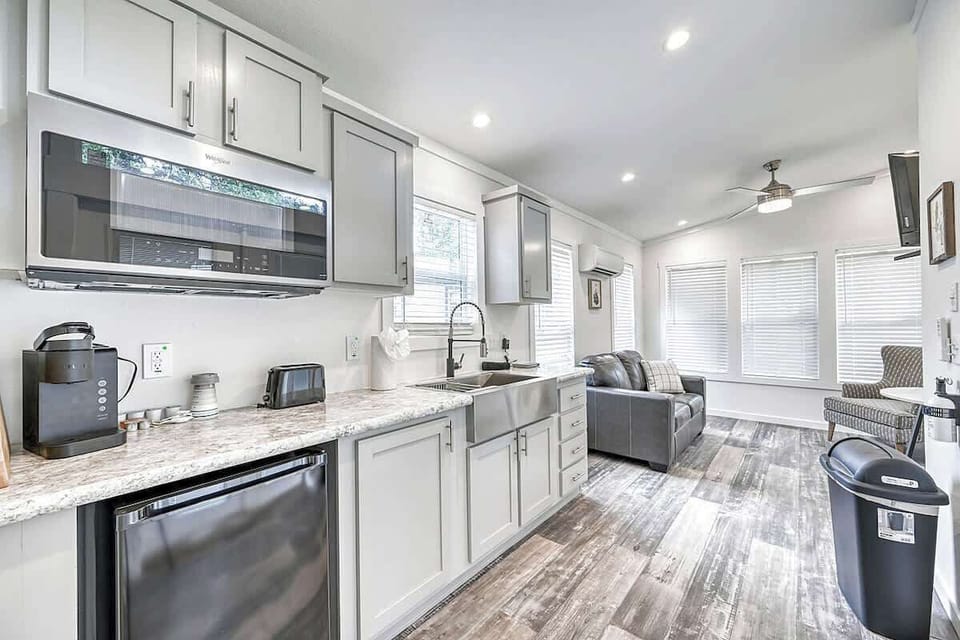 Come stay in this cozy tiny home #16!