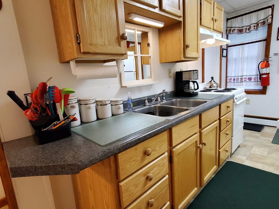 Fully equipped kitchen