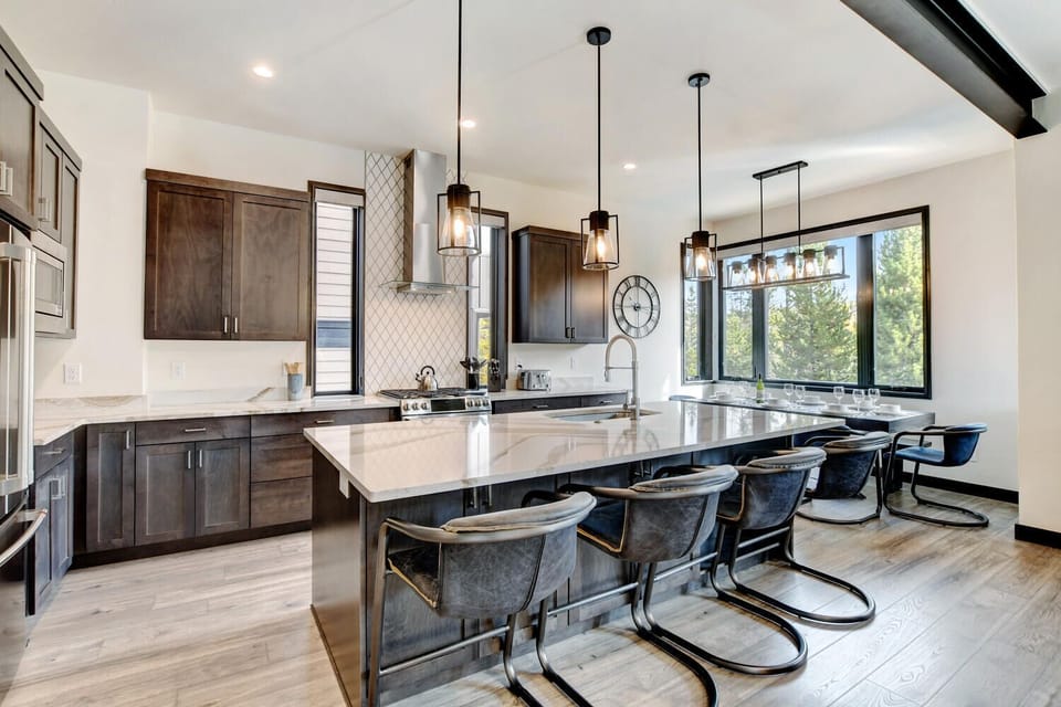 Kitchen Island with Seating for 3
