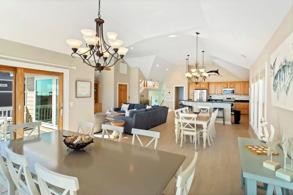 Eat together and watch for dolphins and whales in the luxurious Dining Area where you'll find lavish floor-to-ceiling windows and plenty of seating with two large Dining Tables.