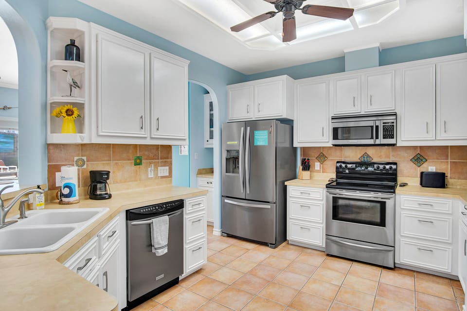 A fully equipped kitchen with everything you will ever need on vacation.