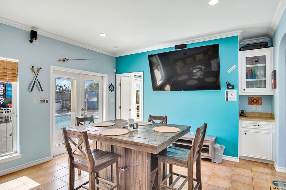 The Cheery Dining Table Seats A Crowd!