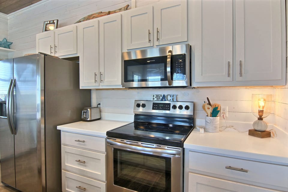 Full Size Kitchen