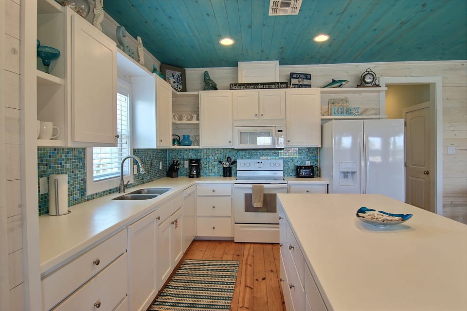 Full Kitchen