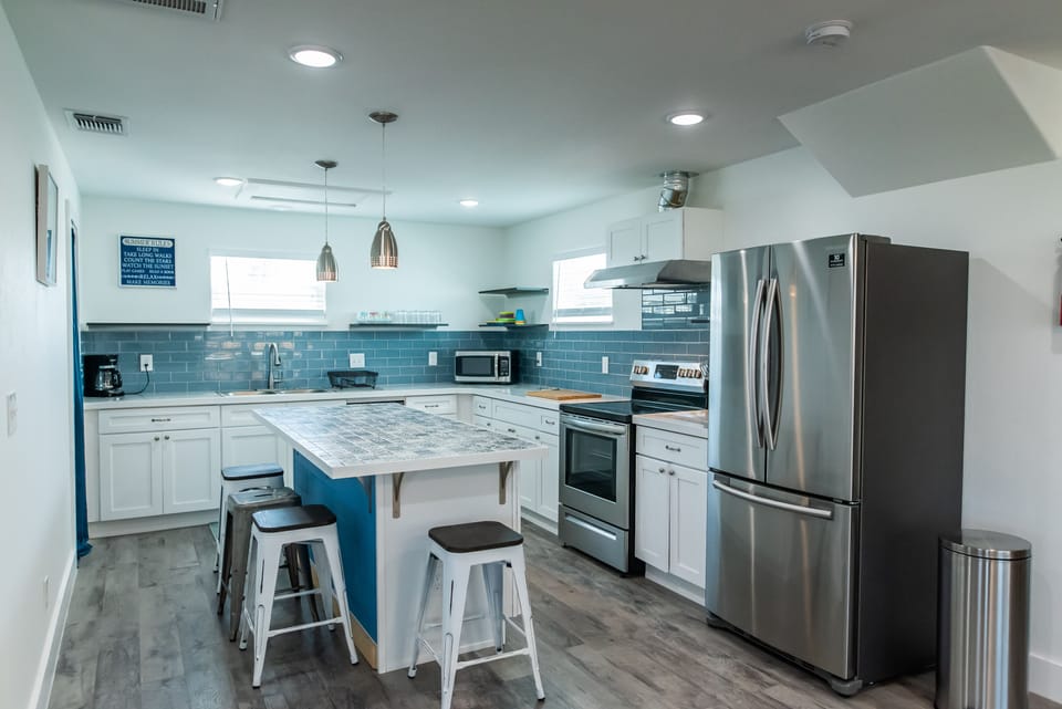 Full Kitchen